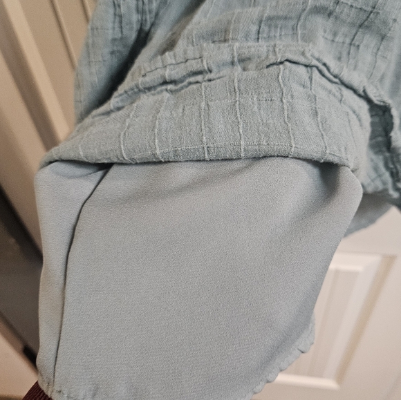 Blue Flowy Knox Rose dress with traditional flower pattern size medium - Picture 9 of 11